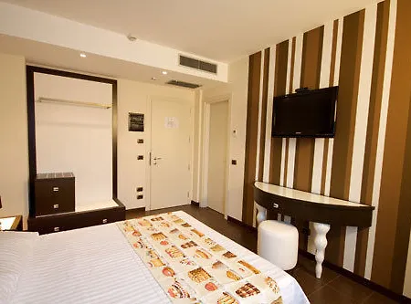 Hotel Invilladiserio 3*